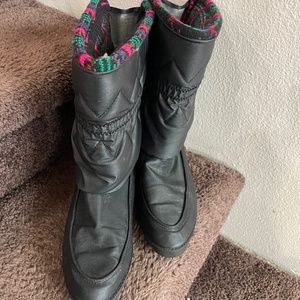 Snowboard shoes by Danexx